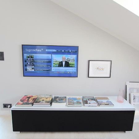 Loft Am See Mit Privatem Badestrand Und Klimaanlage อิมเมนชตาด อัม โบเดนเซ ภายนอก รูปภาพ