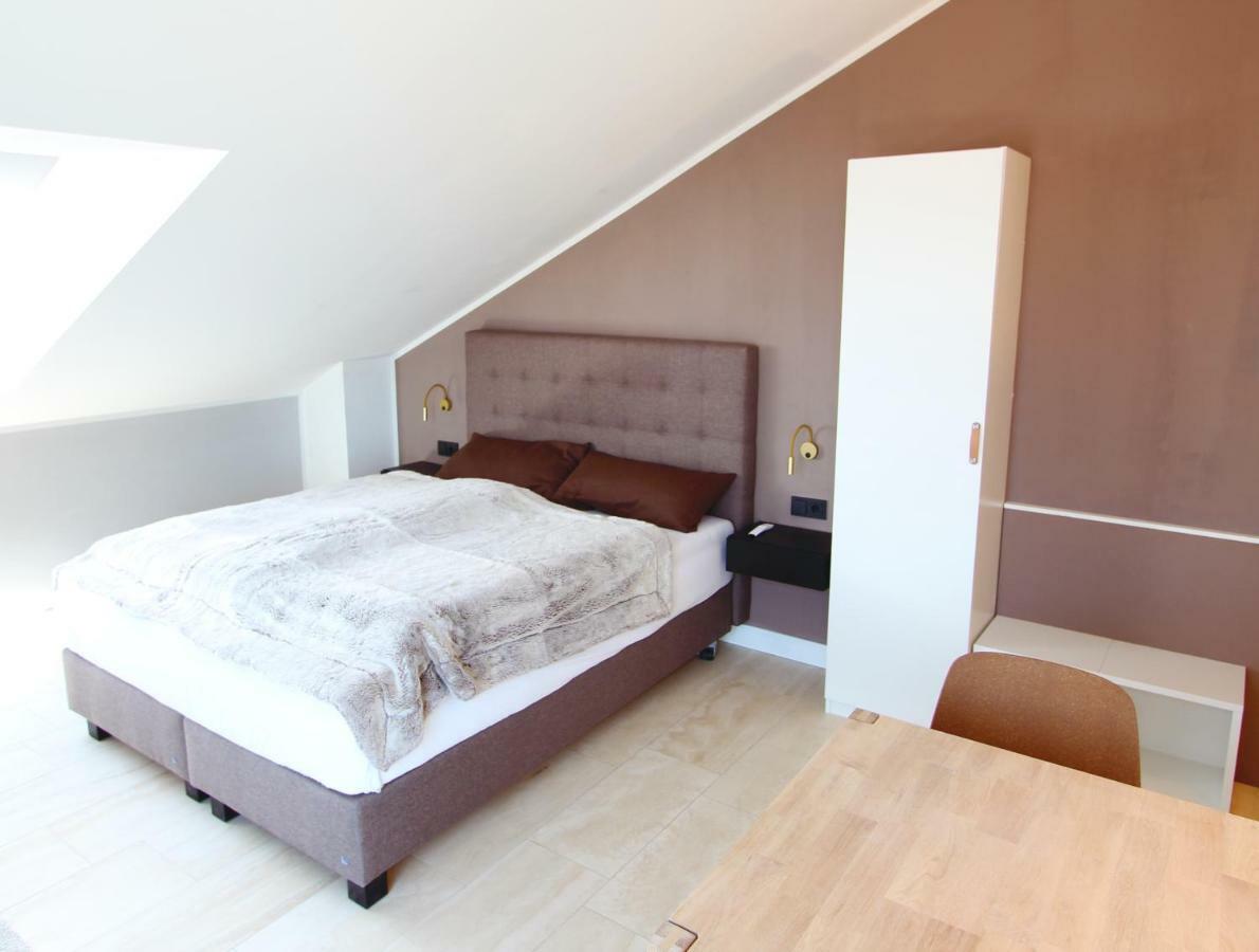 Loft Am See Mit Privatem Badestrand Und Klimaanlage อิมเมนชตาด อัม โบเดนเซ ภายนอก รูปภาพ